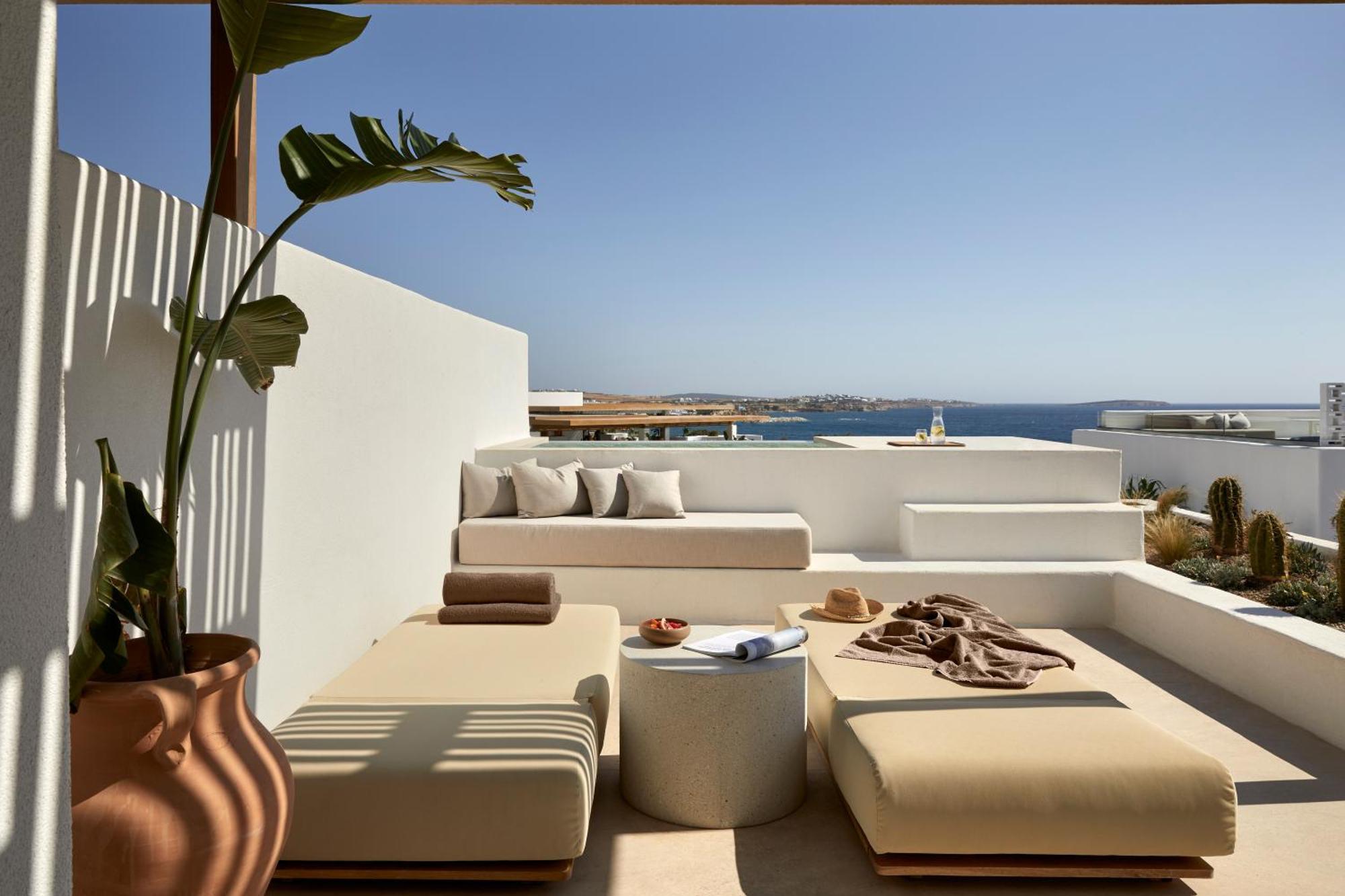Parocks Luxury & 5* Амбелас